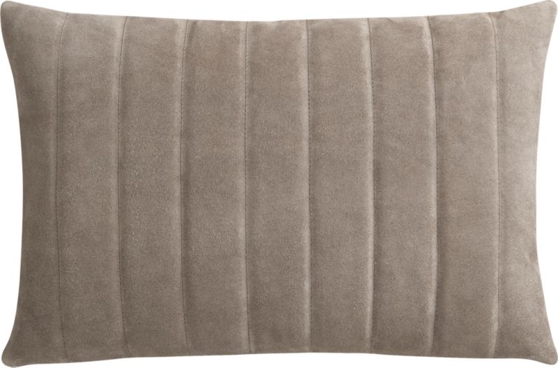 clutch natural 18"x12" pillow