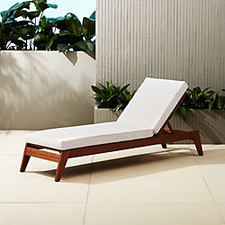 filaki lounger with natural cushion