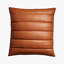 izzy saddle leather 18" pillow