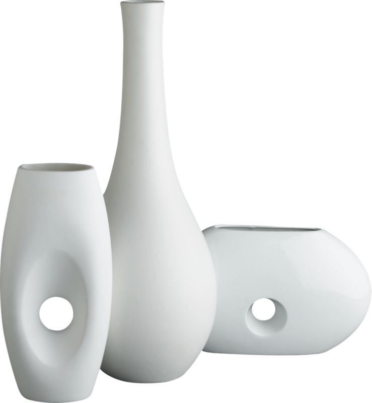 olivia, jordan, morgan vases shopping in CB2 to decorate