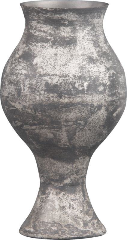 relic vase medium