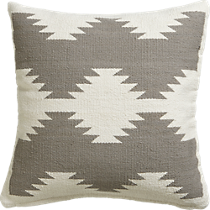 tecca 18" pillow