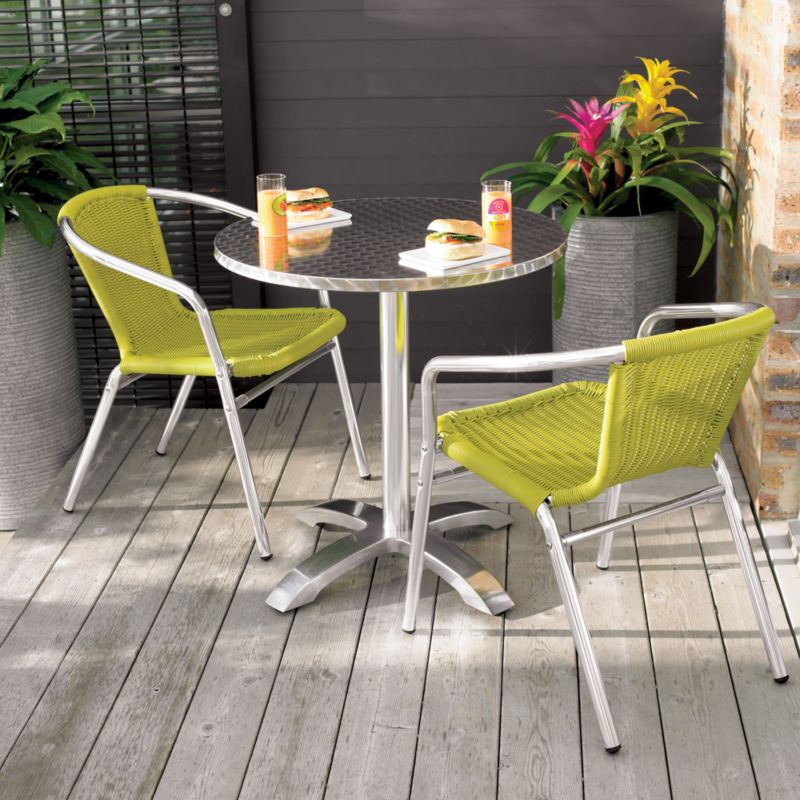 eddy round outdoor table