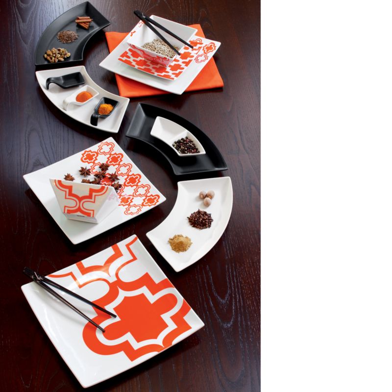 \#6 curve server shopping in CB2 serving pieces