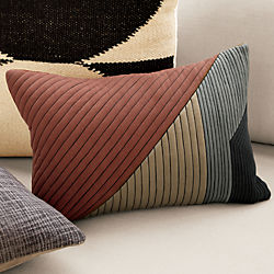 pata 18"x12" pillow