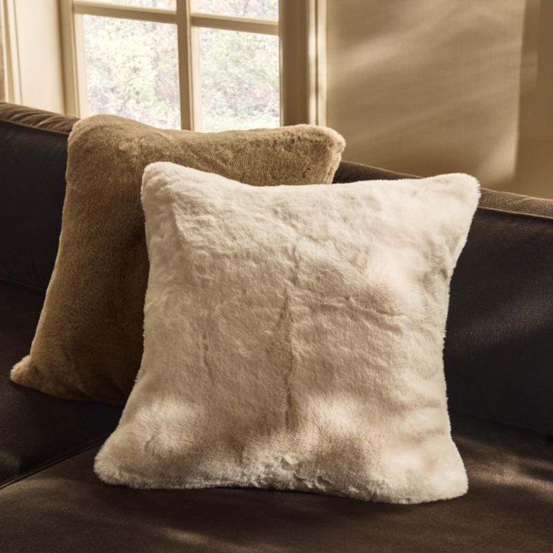  Pillows 