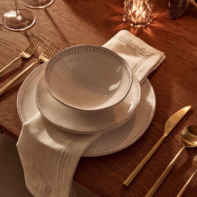 Free Shipping on Dinnerware 