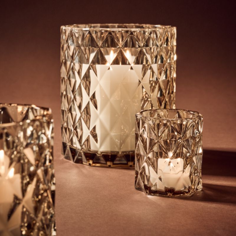  Candlelight 
