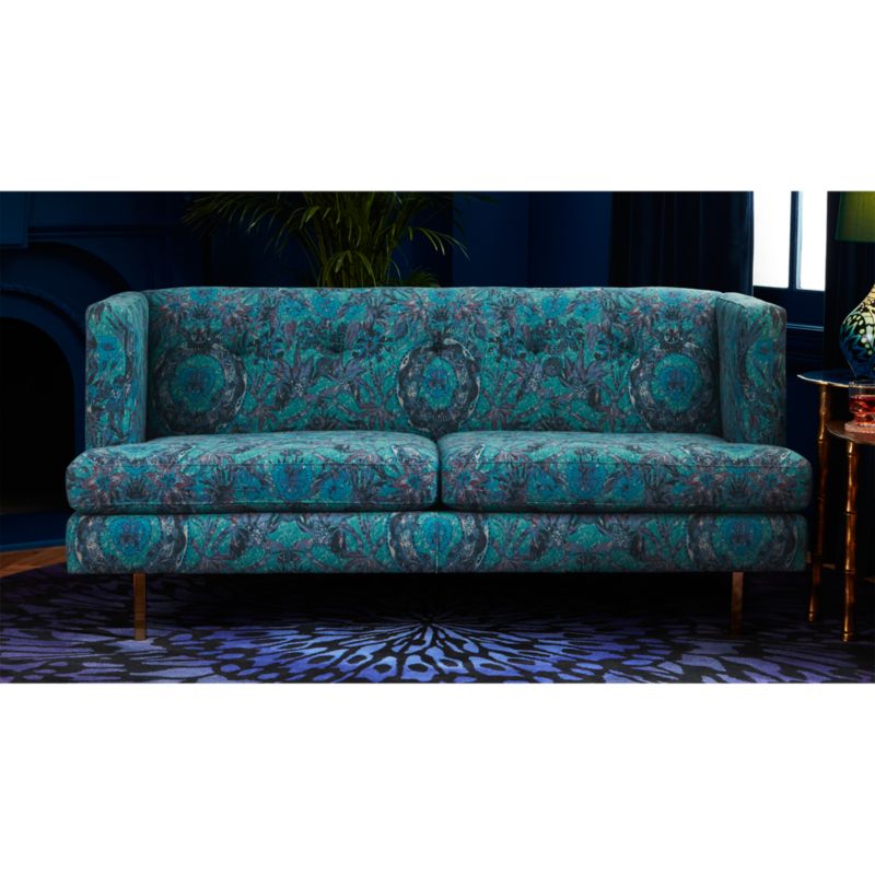 AvecAptSofaMothrAmaznMultiSHF16_16x9