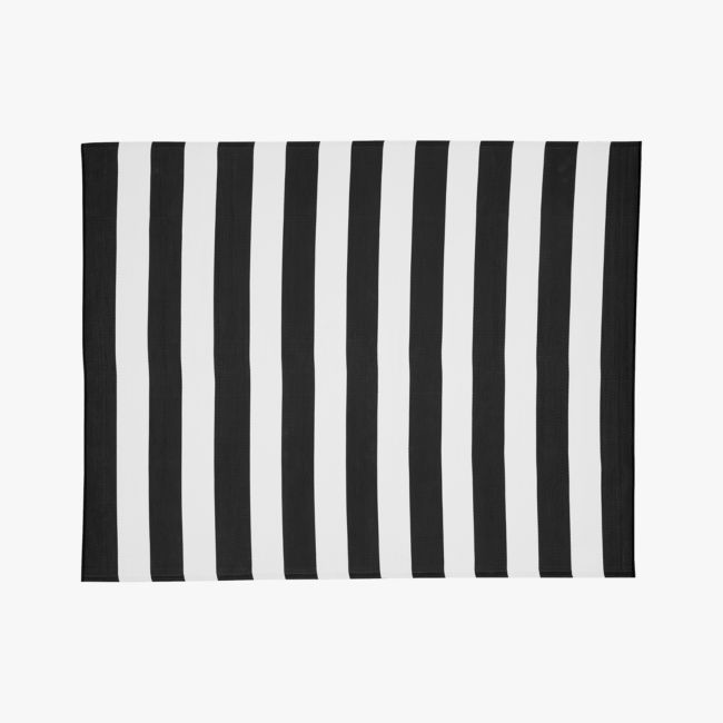 Black and White Outdoor Rug 8'x10'