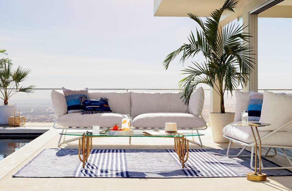 Curran Ranked #1 High-end Outdoor Furniture Resource by Apartment Therapy -  Curran