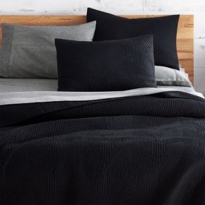 Triangle Black Coverlet Full/Queen