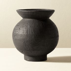 Victoria Black Vase